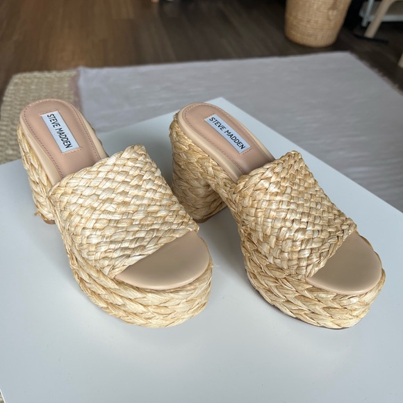 Steve Madden platform slip on heels - Picture 1 of 5